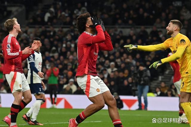 曼联客场逆转埃弗顿，迎来重要胜利