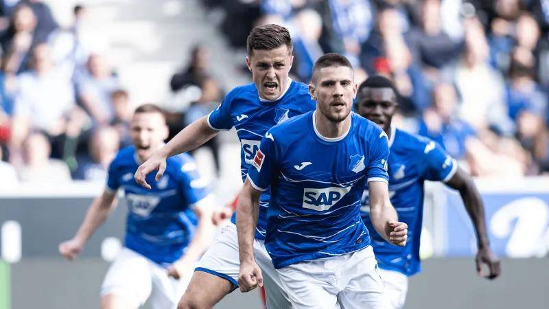 霍芬海姆队在联赛中展现出强大的实力