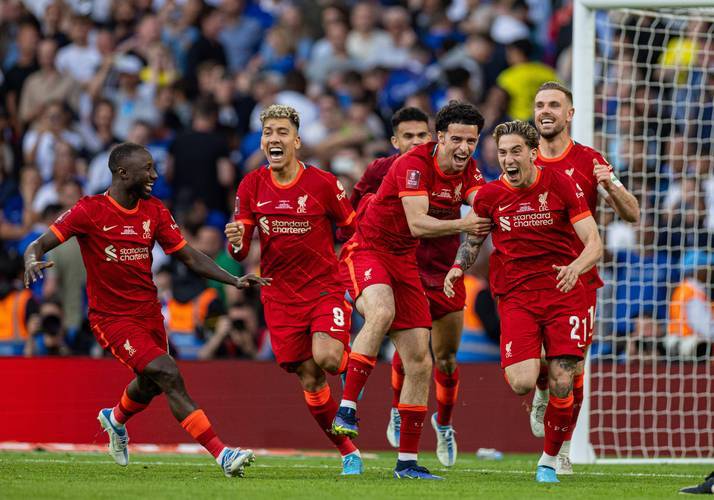 水晶宫主场小胜，球迷欢呼胜利来之不易