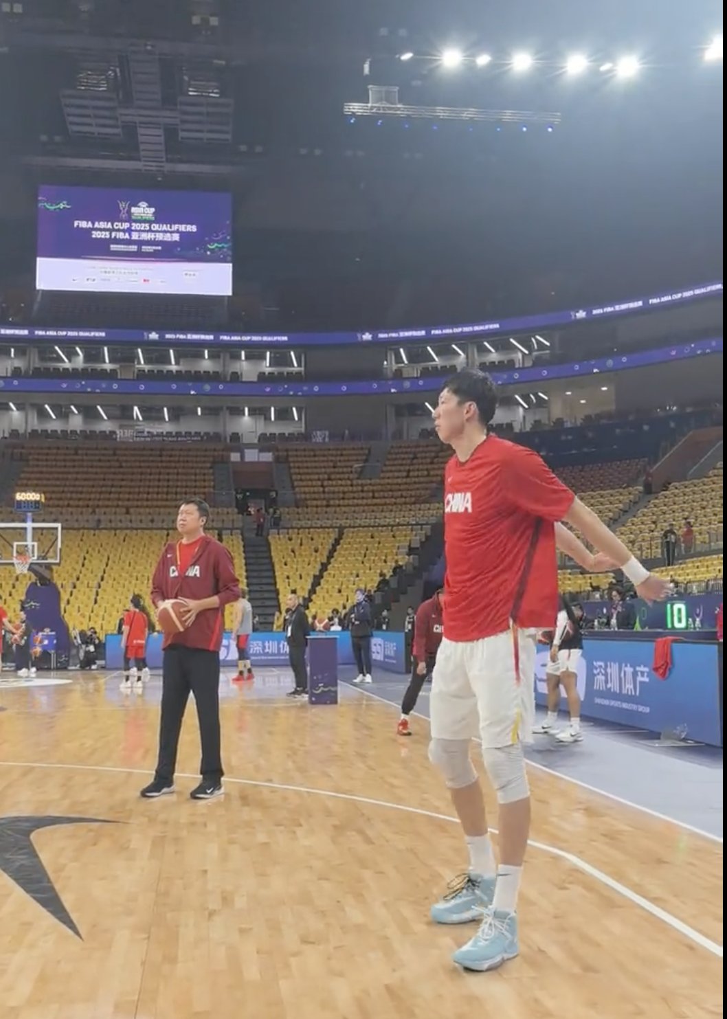 步行者外线得分难觅，教练组加强投篮训练的简单介绍