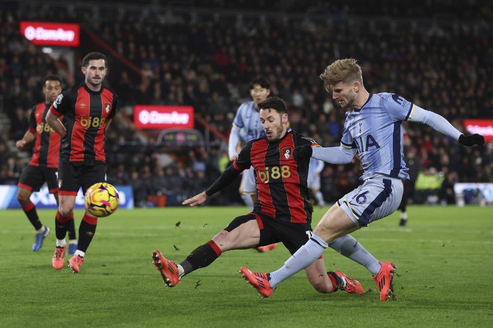 关于伯恩茅斯客场失利，保级压力重重的信息