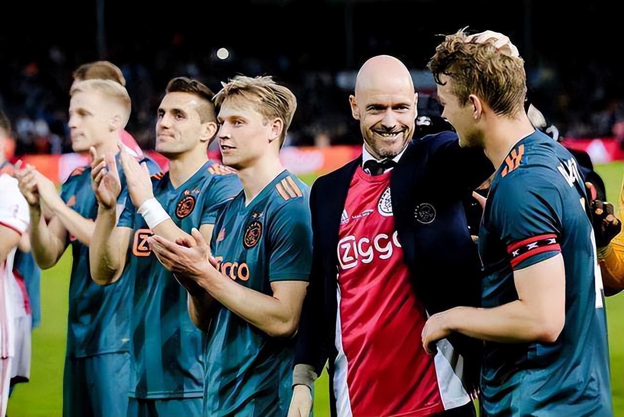 阿贾克斯逆袭晋级，欧冠惊艳表现！