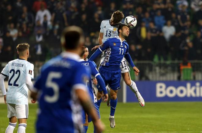 包含乌克兰不敌对手，斩获小组第二晋级的词条