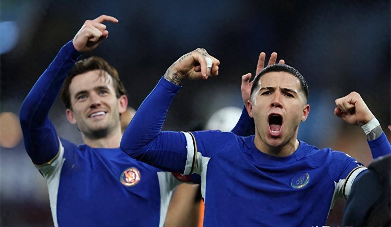 切尔西全面领先,大胜多特蒙德 切尔西全面领先,大胜多特蒙德