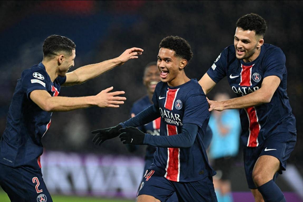 包含巴黎圣日耳曼一波三折，法甲争冠险象环生的词条