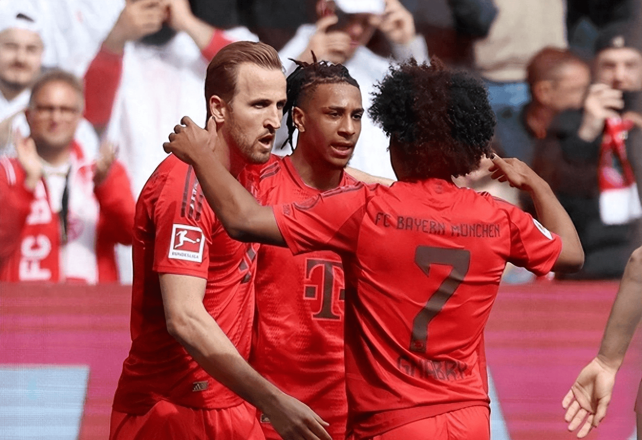 里昂强势意大利，哈里·凯恩关键制胜的简单介绍