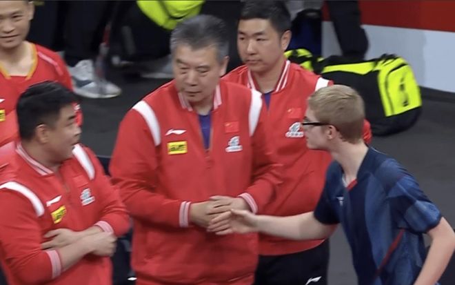 德国队逆转法国队，马龙统治全场