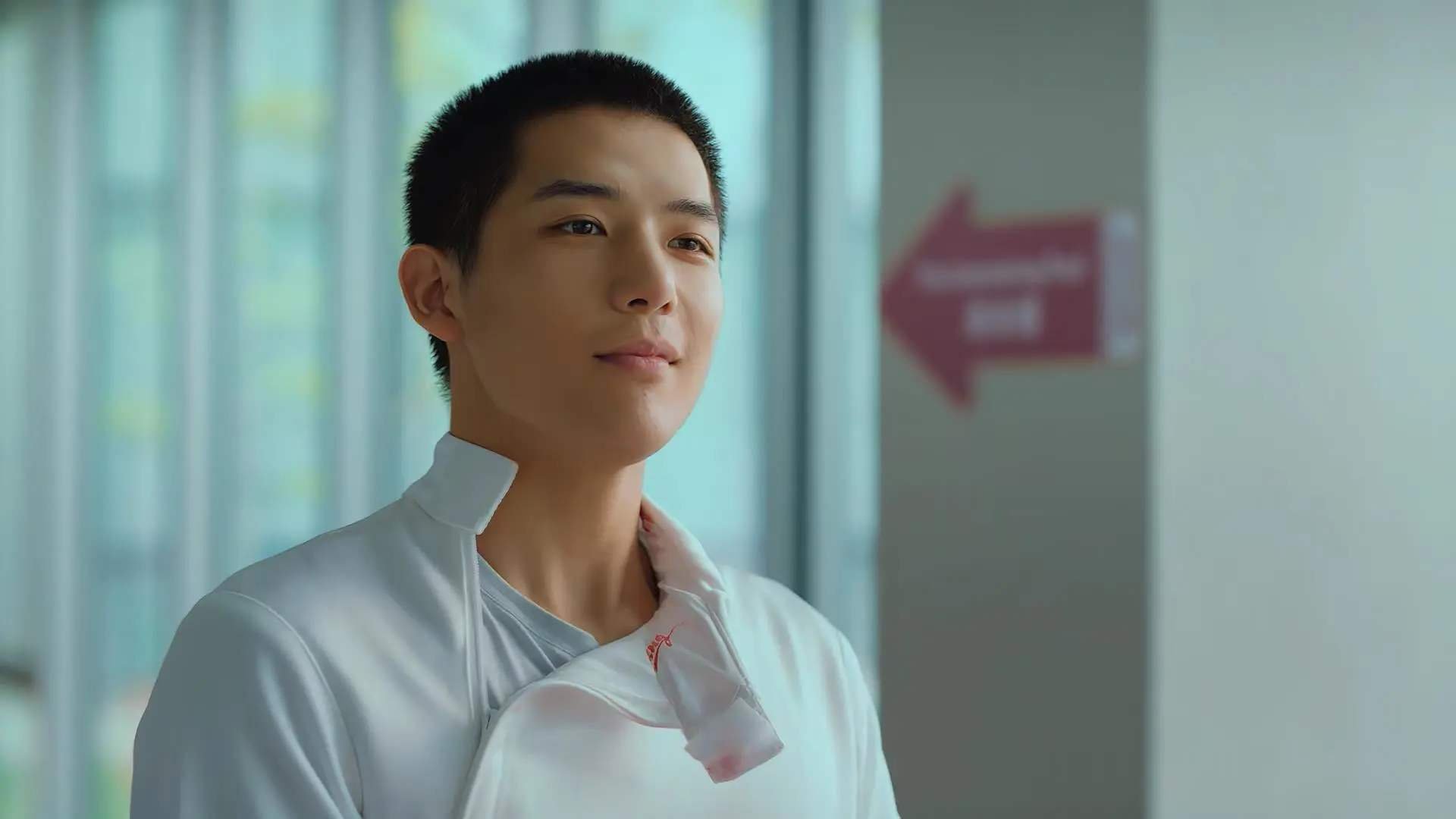 友谊赛假象下暗藏惊天风暴?AC米兰粉碎巴西背后,穆勒的终极谜题