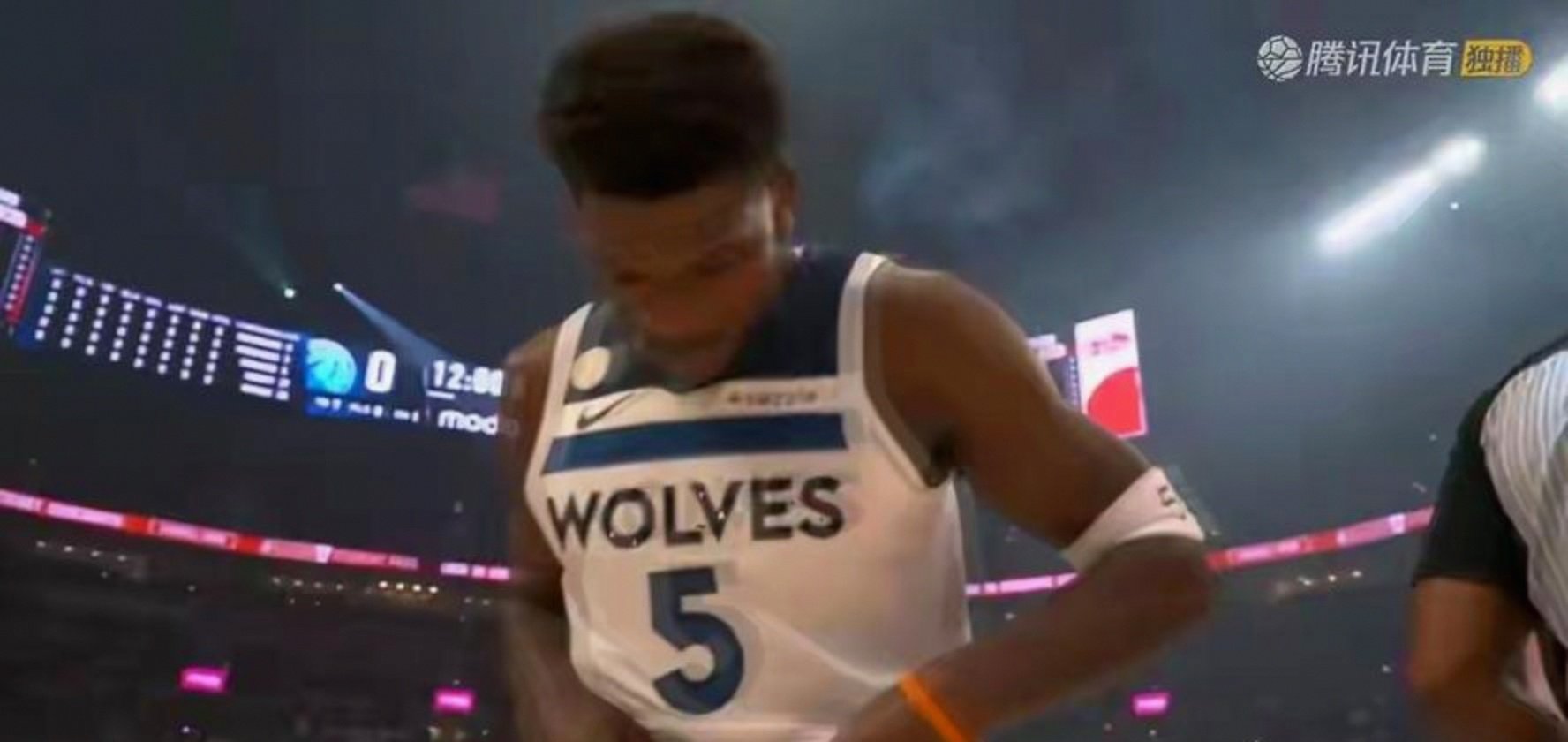 戈贝尔关键回合不手软，魔术强势拿下吉林队