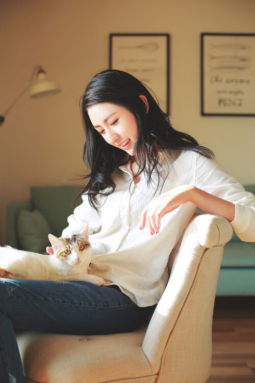 老鹰展翅横扫火箭，爱德华兹独揽34分定乾坤